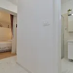 Kati Apartman *