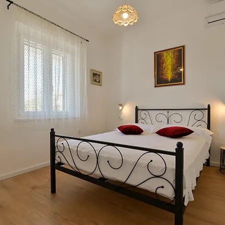 Apartman Kati *
