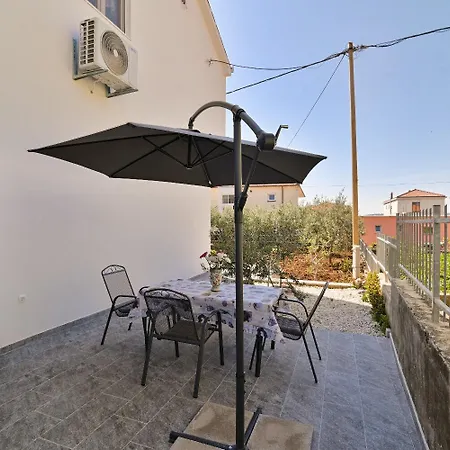 Apartman Kati